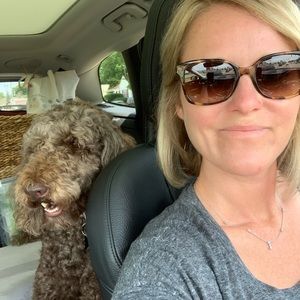 Meet your Posher, Elly